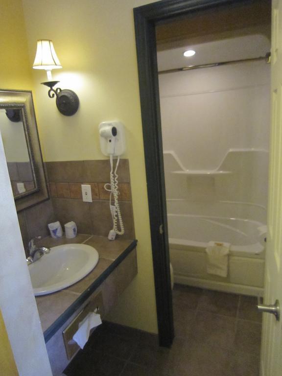 Best Northern Motel And Restaurant Wawa Habitación foto